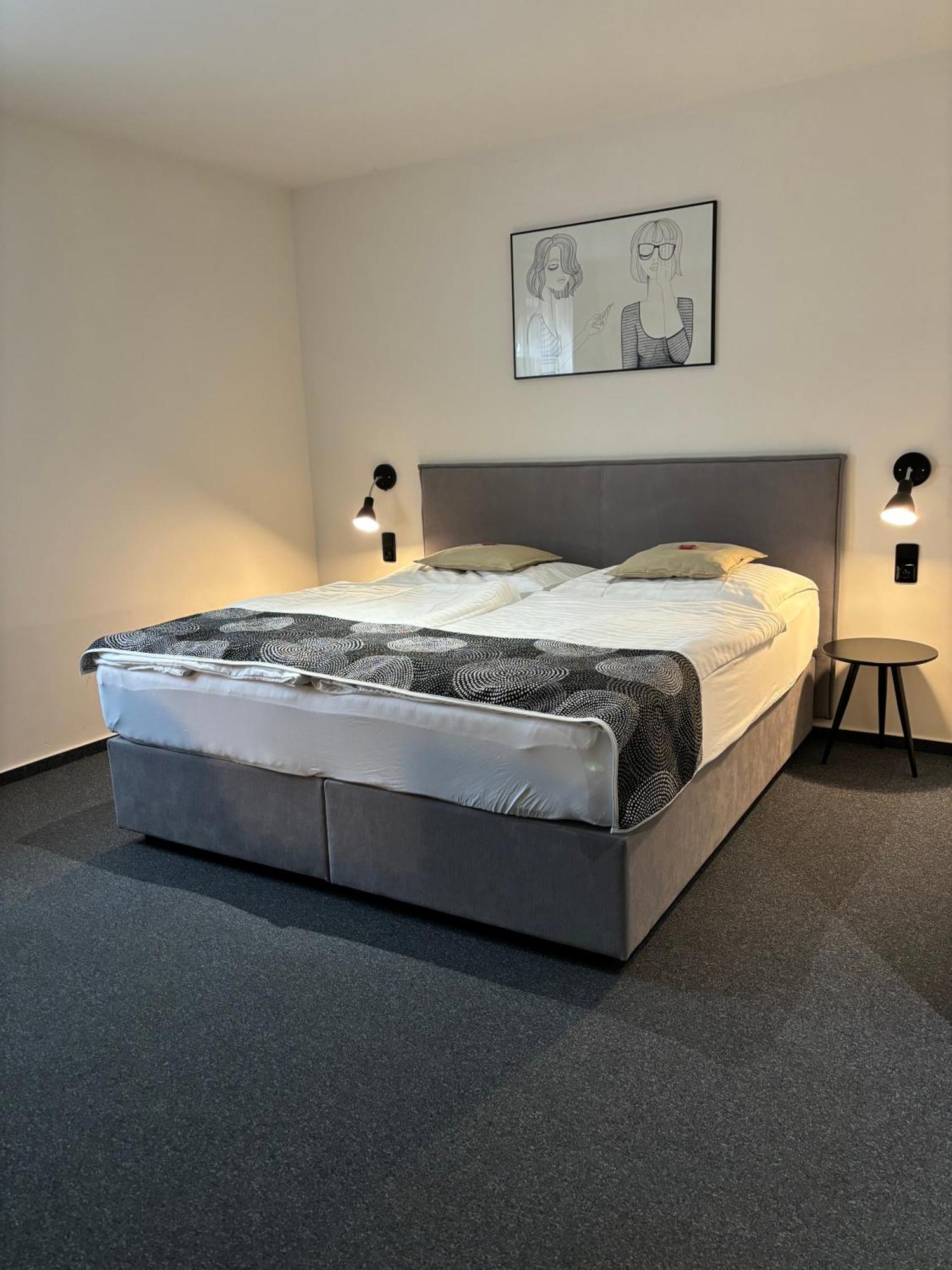 Rakovník Rozmaryn Rooms & Apartments المظهر الخارجي الصورة