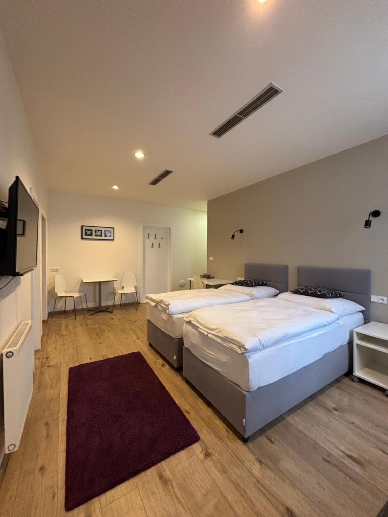 Rakovník Rozmaryn Rooms & Apartments المظهر الخارجي الصورة