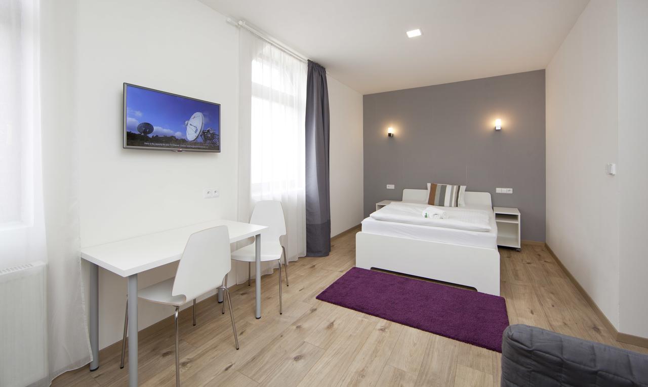 Rakovník Rozmaryn Rooms & Apartments المظهر الخارجي الصورة