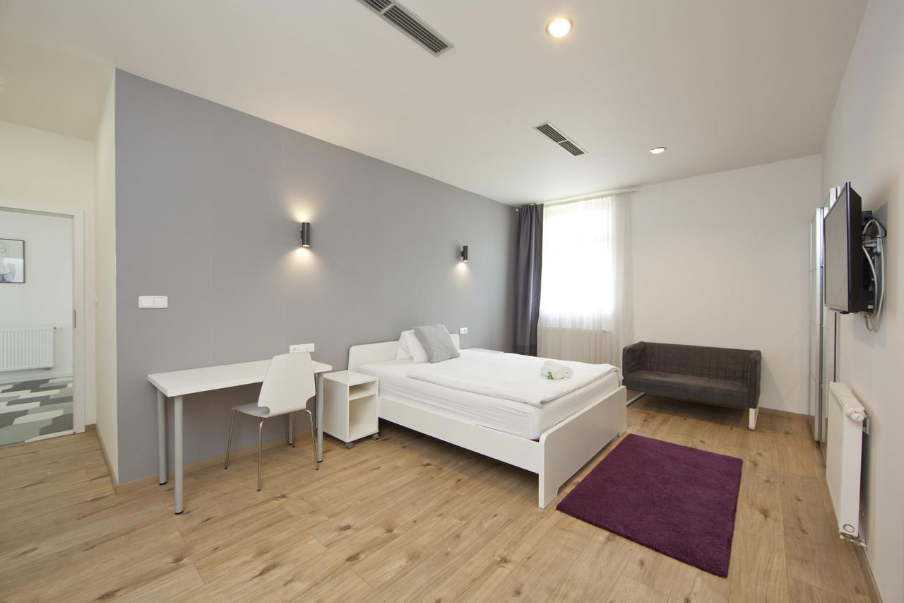 Rakovník Rozmaryn Rooms & Apartments المظهر الخارجي الصورة