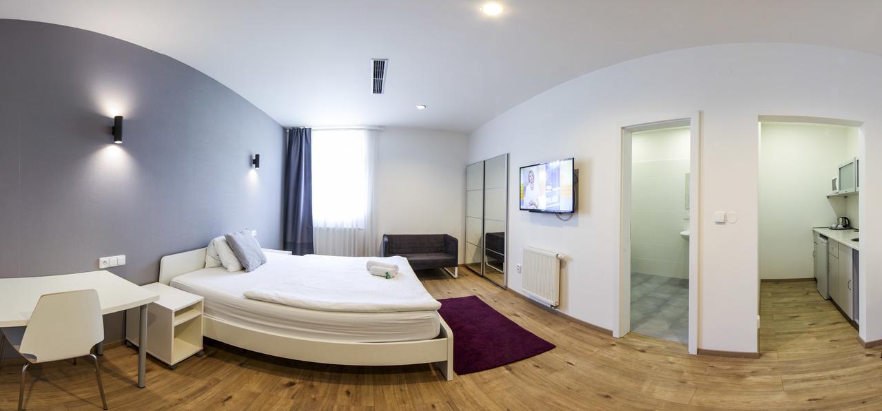 Rakovník Rozmaryn Rooms & Apartments المظهر الخارجي الصورة